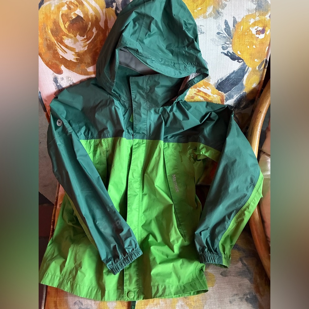 Marmot Youth Large Green Two-Tone Hooded Rain Jacket